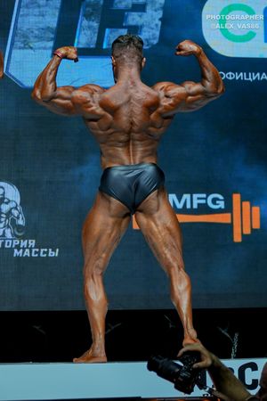 CLASSIC PHYSIQUE НОВИЧКИ